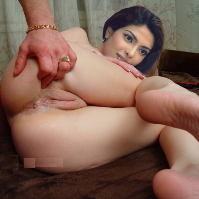 Priyanka Chopra nude chudai viriya sexy photos